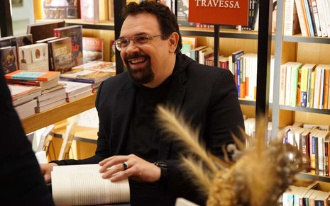 Alan Barros durante o lançamento do livro Criatividade Exponencial