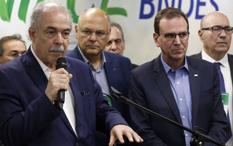 Aloizio Mercadante, presidente do BNDES, em encontro com prefeitos na sede do banco de fomento