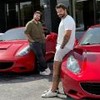 Vasco Pinheiro e Diego Moralles na frente de carros na CFO Auto Group