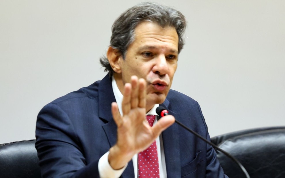 Imagem de Fernando Haddad em entrevista coletiva