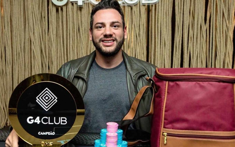 Leonardo dos Anjos, diretor de franquias da Anjos Colchões & Sofás, em campeonato de pôquer