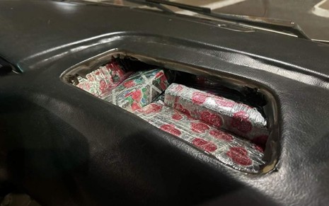Maconha escondida em veículo na fronteira do Brasil com Paraguai