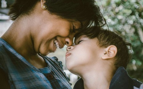 Mãe junto ao filho