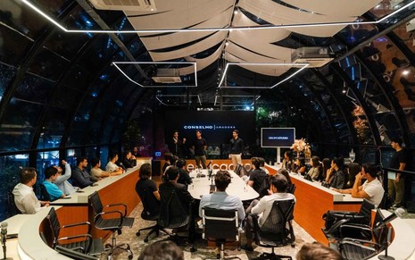 Reunião do grupo O Conselho, criado por Theo Braga
