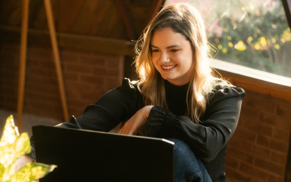 Kety Costa deixou as obras e fundou a Studiofotoarq, unindo técnica e fotografia de interiores