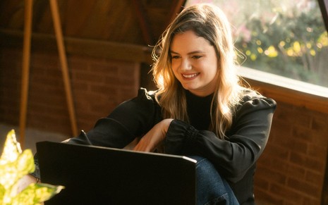 Kety Costa deixou as obras e fundou a Studiofotoarq, unindo técnica e fotografia de interiores