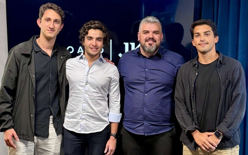 Imagem de Matheus Bastos, Theo Braga, Victor Tavares e Tiago Lage