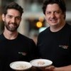 Hambúrguer híbrido, feito com carne animal e micélio