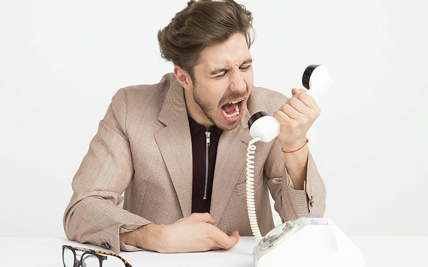 Só 1 em cada 4 consumidores insatisfeitos pede para cancelar serviço