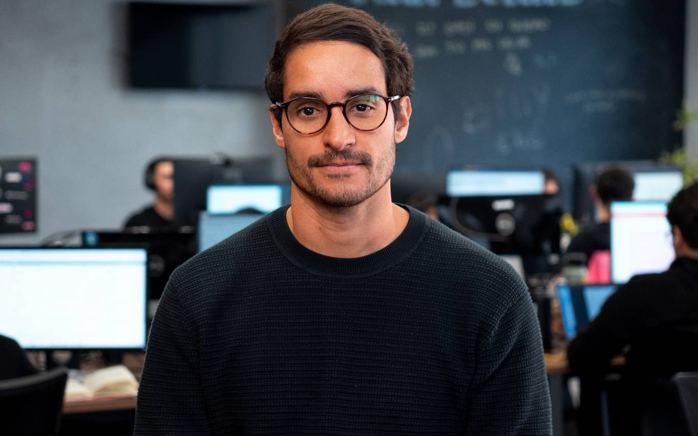 Ele colocou ordem no 'experimento influencer' e já atende 20 mil creators